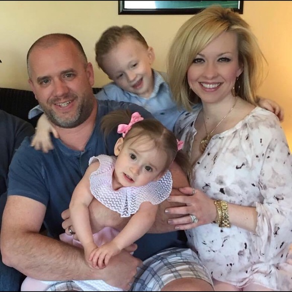 Meet your Posher, Colleen - Picture 2 of 3